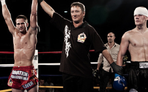 Instructor_Oli_Warren_hand_raised