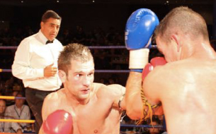 Instructor_Oli_Warren_jab